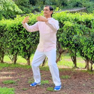 This is Zhan Zhuang, Embracing the tree, a very powerful Qigong for Qi cultivation
